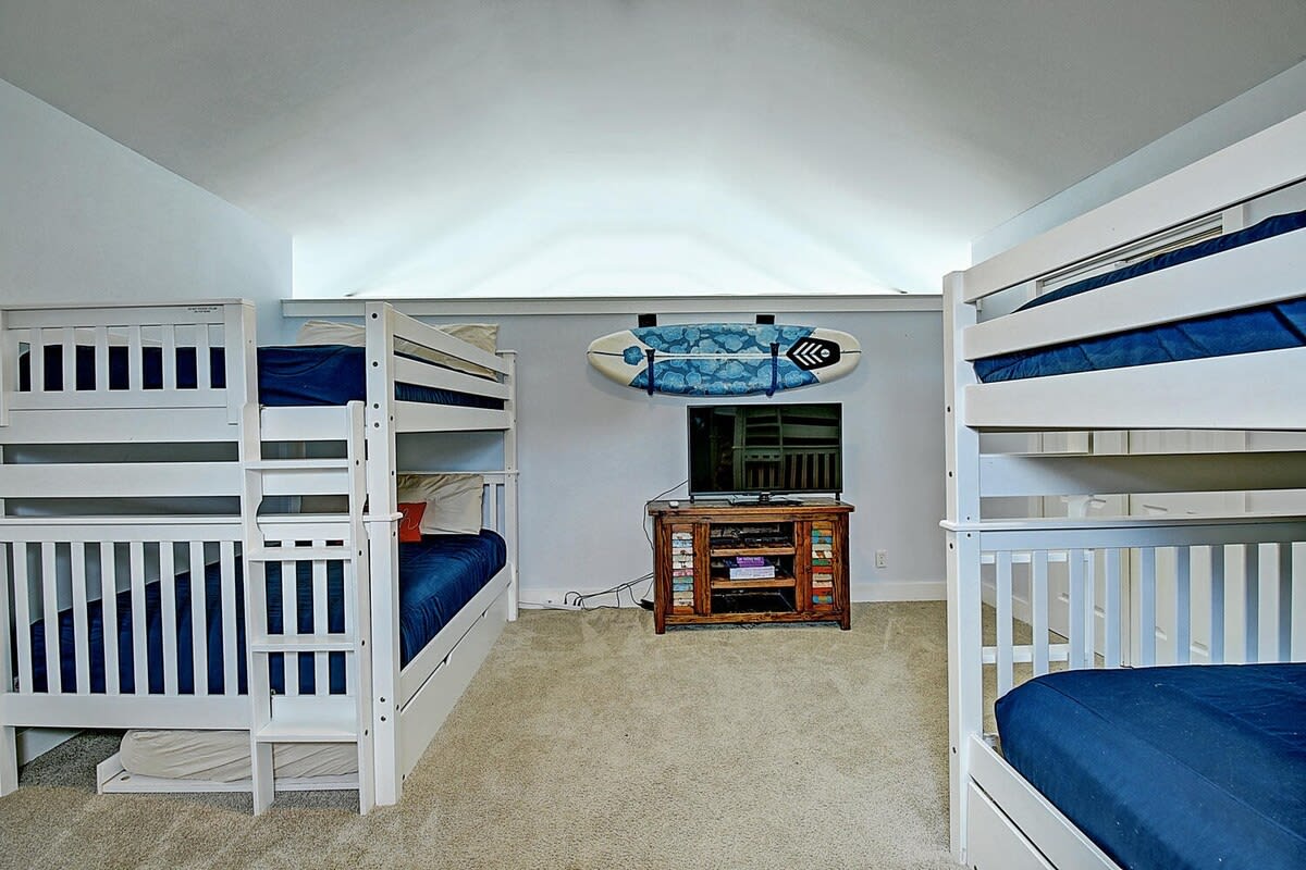Bedroom image 1