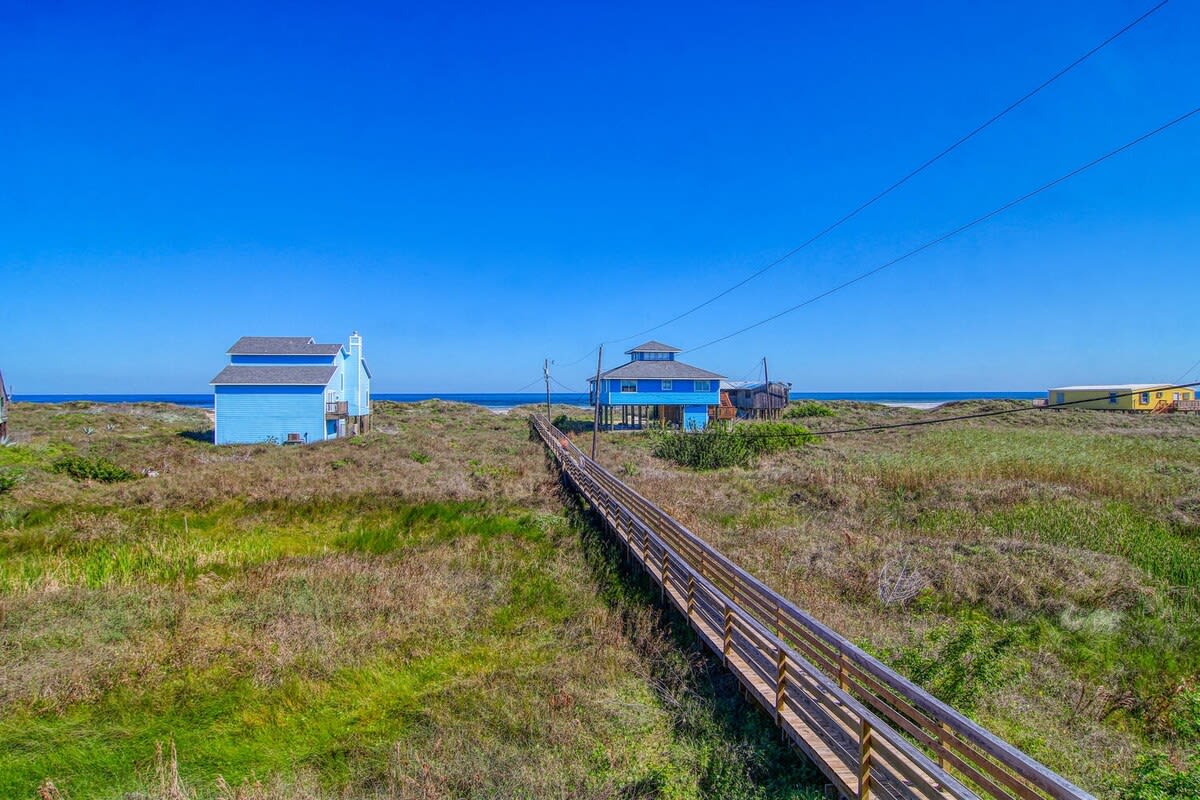 Home in Port Aransas property photo 4