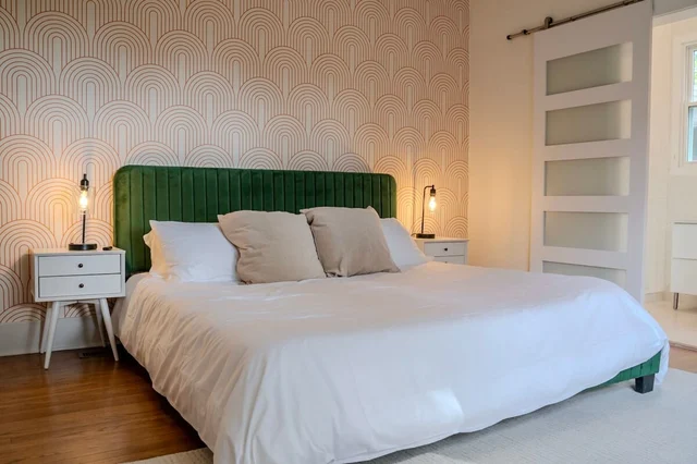 Bedroom image 1