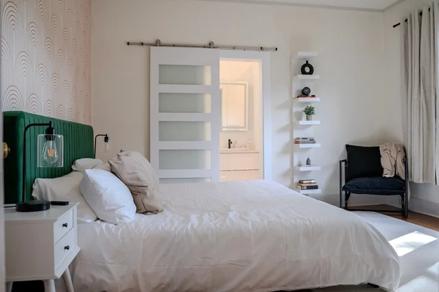 Bedroom image 1