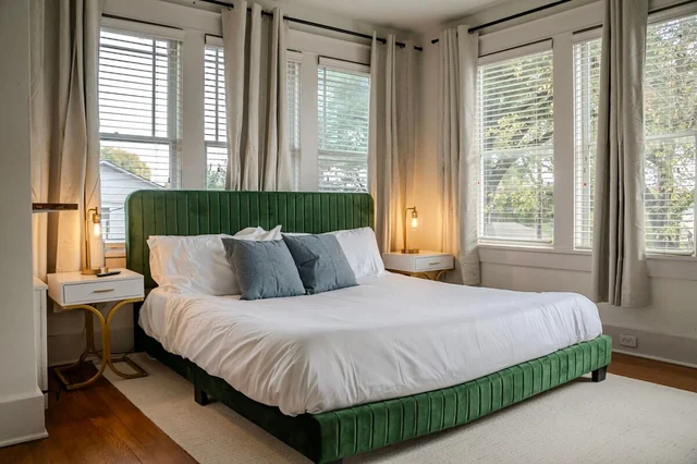Bedroom image 1