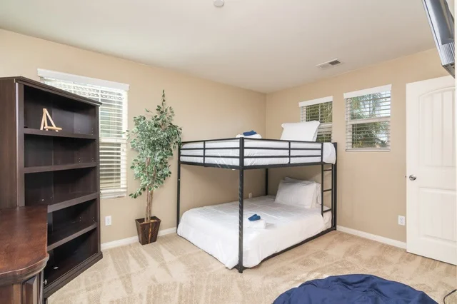 Bedroom image 1