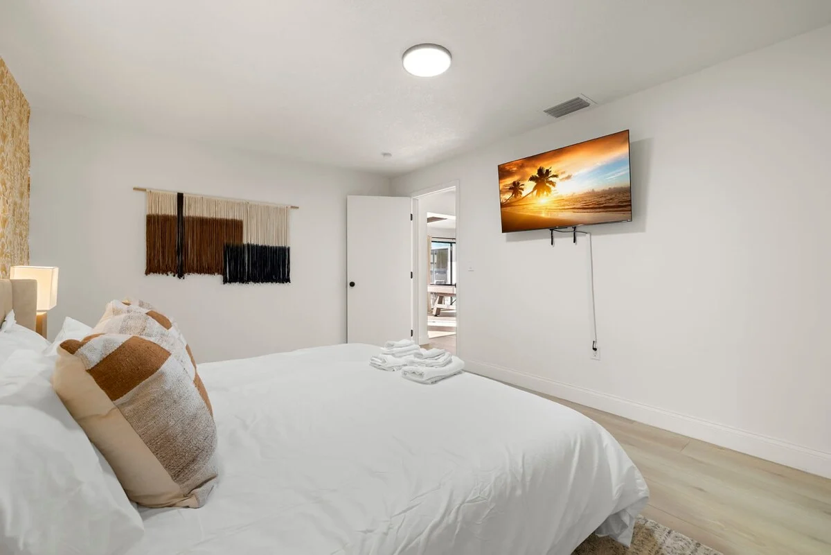 Bedroom image 1
