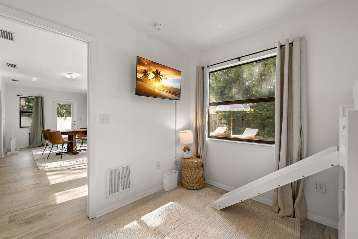 Bedroom image 1