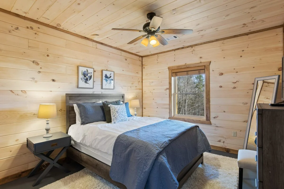 Bedroom image 1