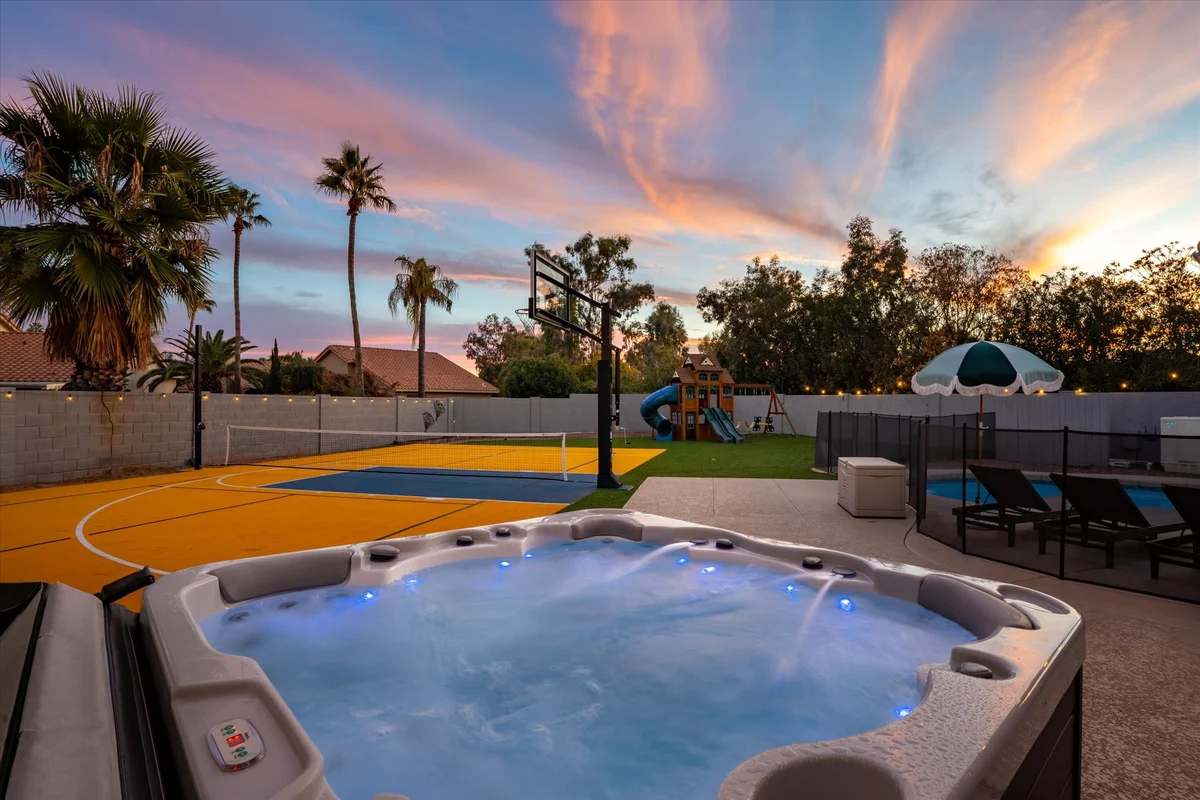 Home in Phoenix property photo 5