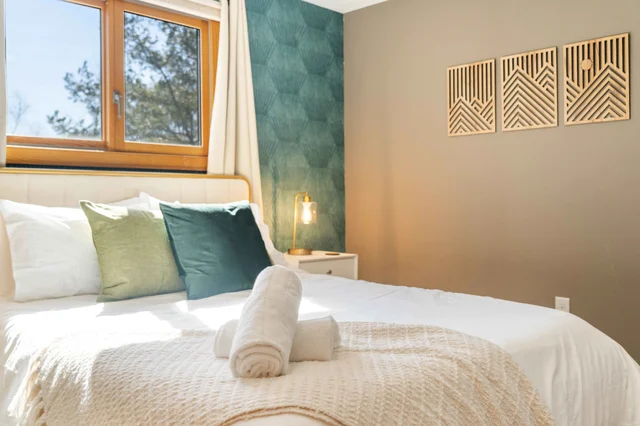 Bedroom image 1