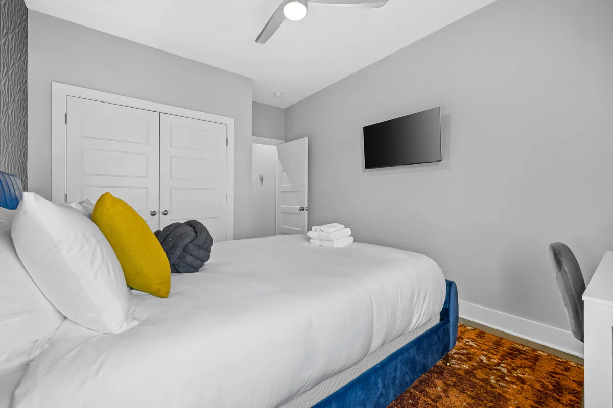 Bedroom image 1