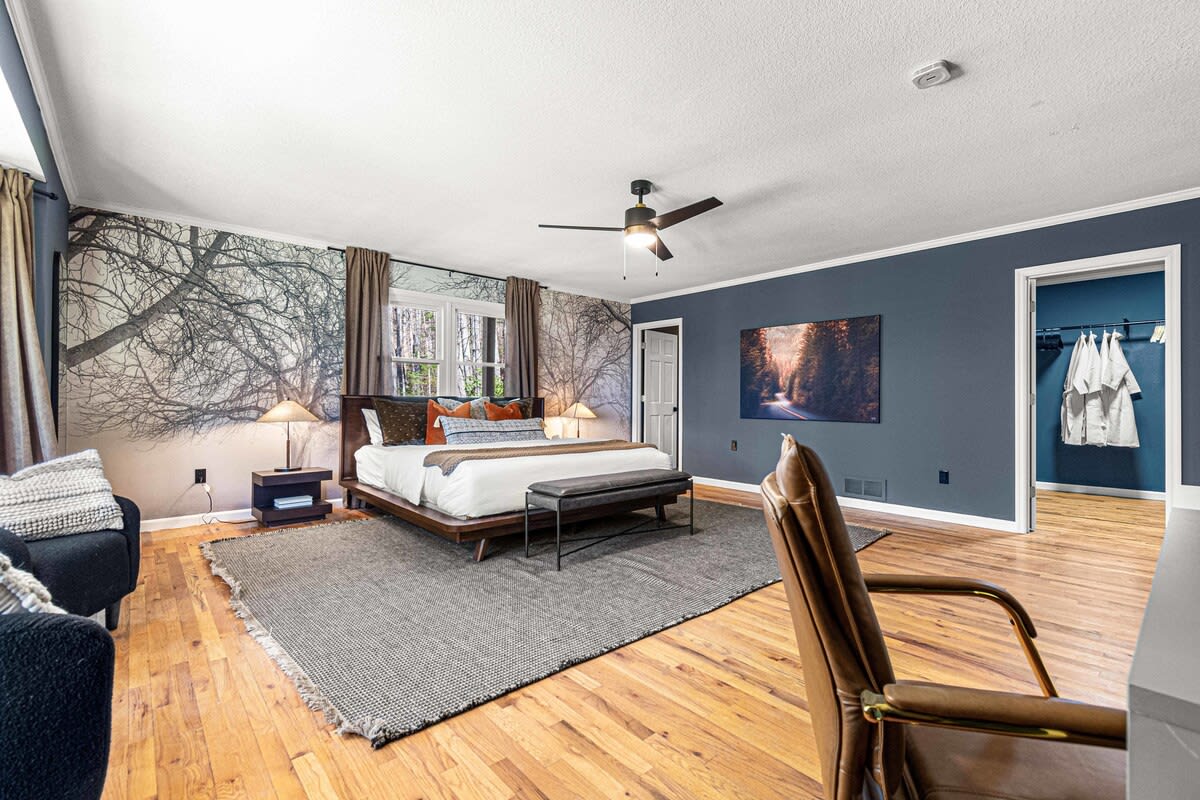 Bedroom image 1