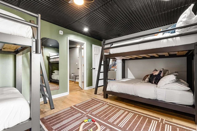 Bedroom image 1