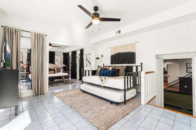 Bedroom image 1