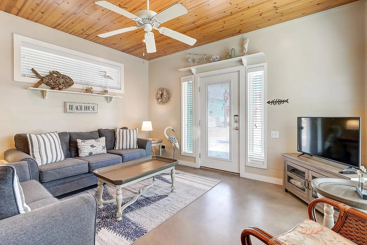 Home in Port Aransas property photo 3