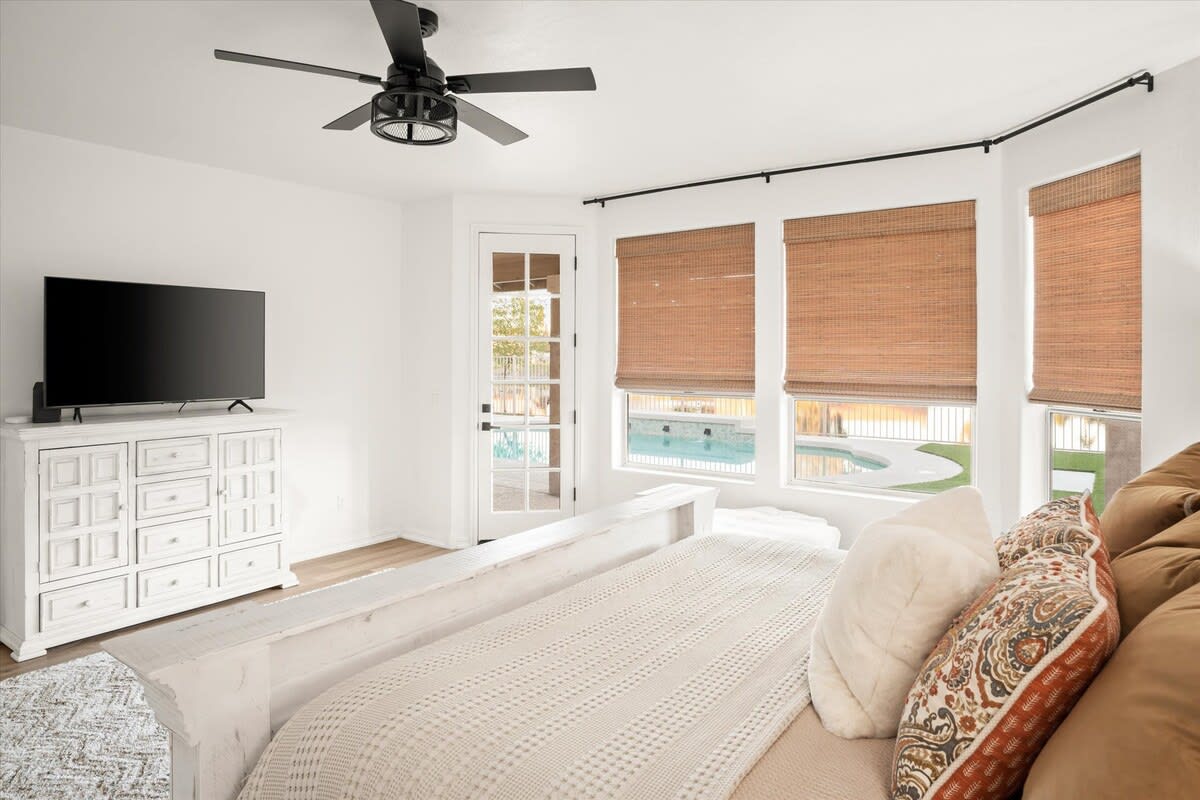 Bedroom image 1