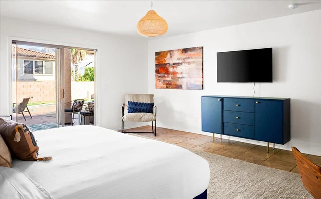 Bedroom image 1