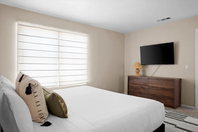 Bedroom image 1