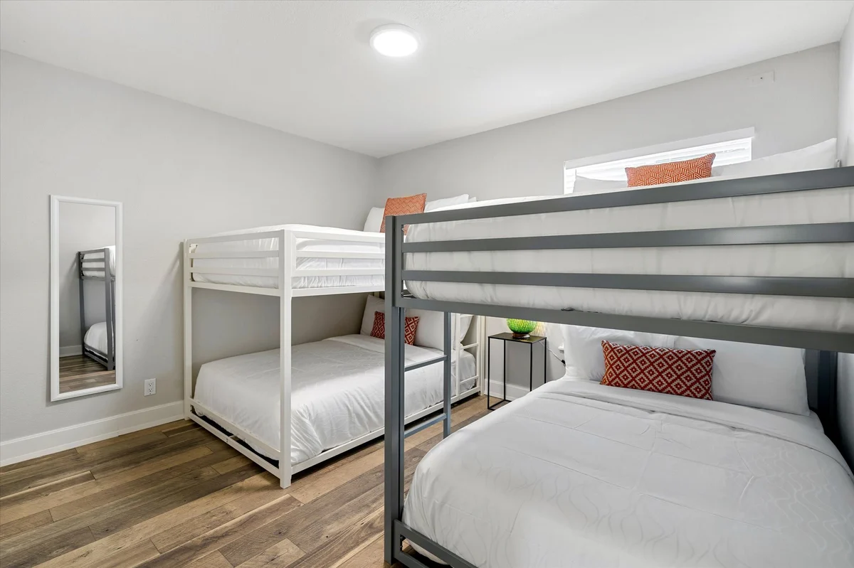 Bedroom image 1