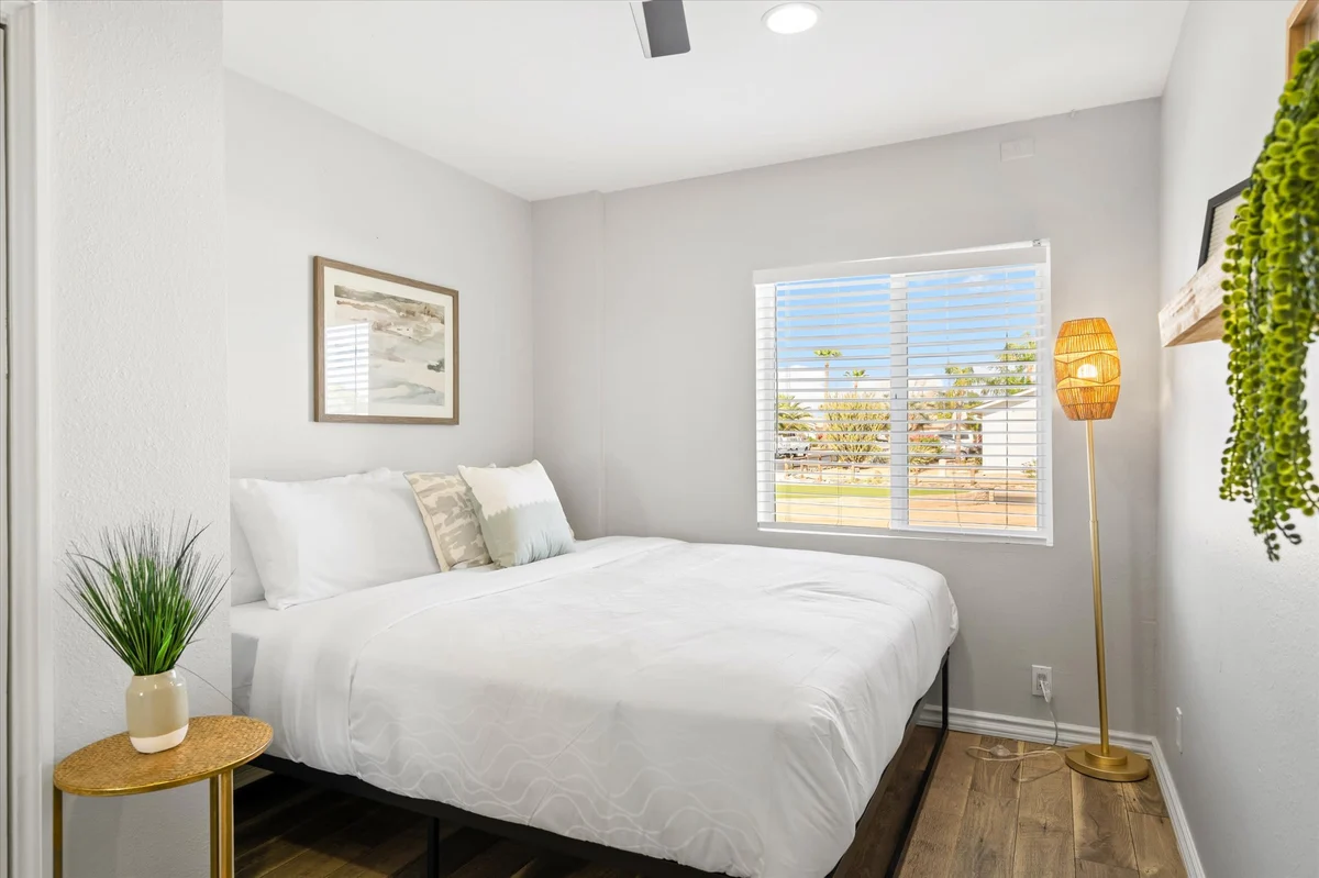 Bedroom image 1