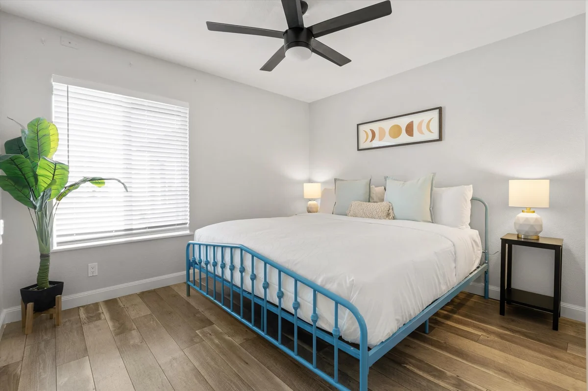 Bedroom image 1