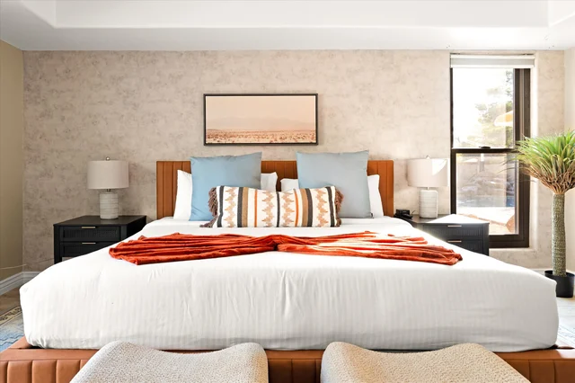 Bedroom image 1