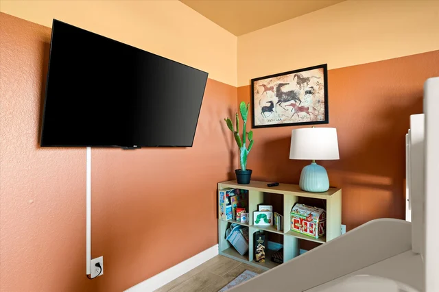 Bedroom image 1