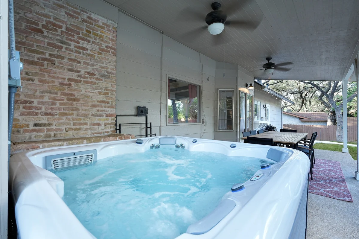 Home in San Antonio property photo 2