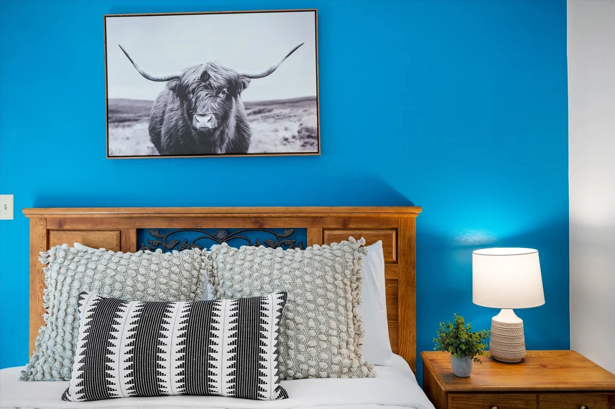 Bedroom image 1