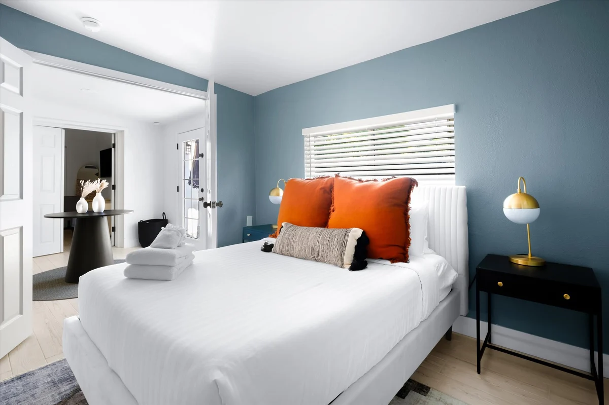 Bedroom image 1