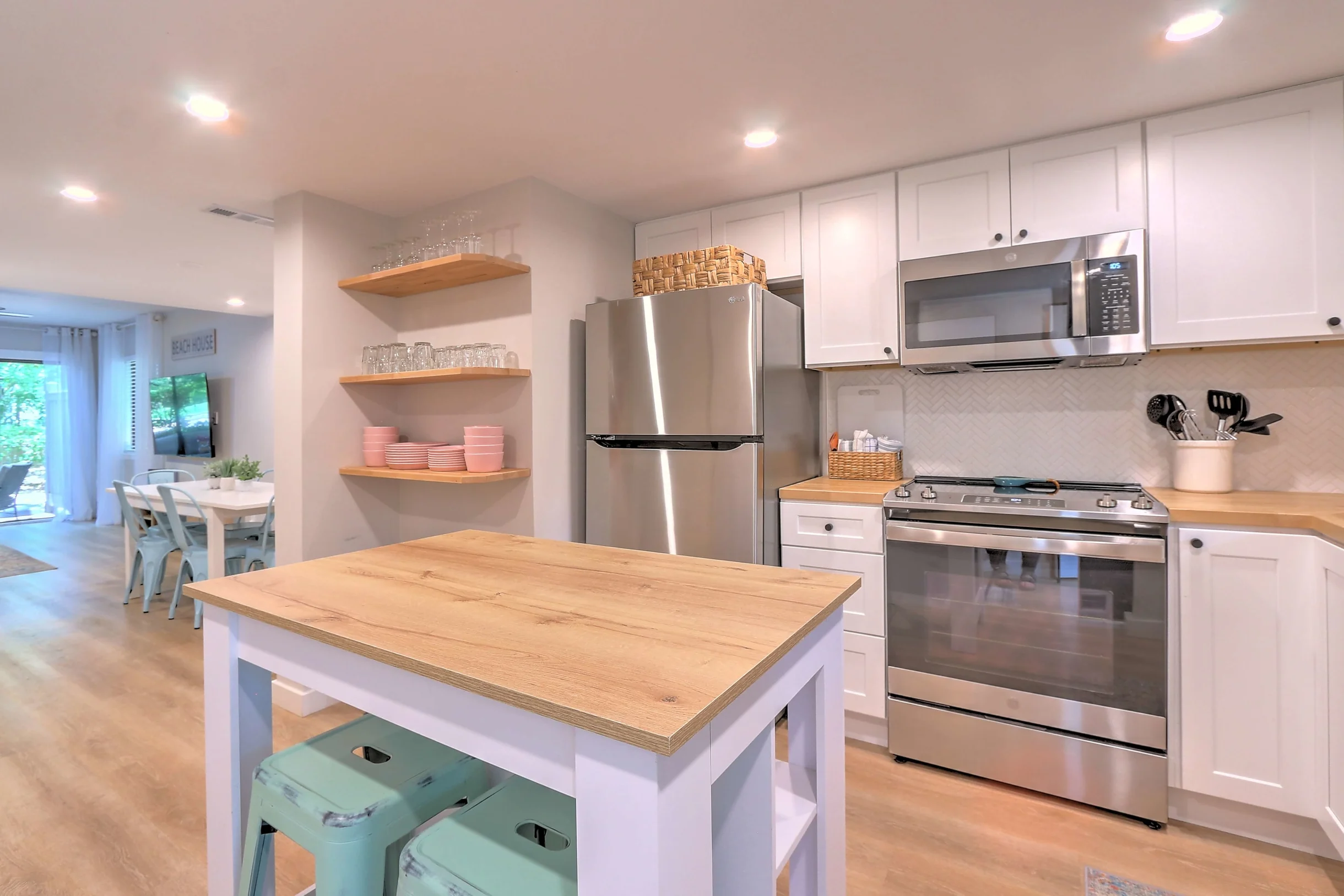 Condo in Hilton Head Island property photo 5
