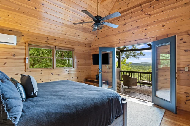 Bedroom image 1