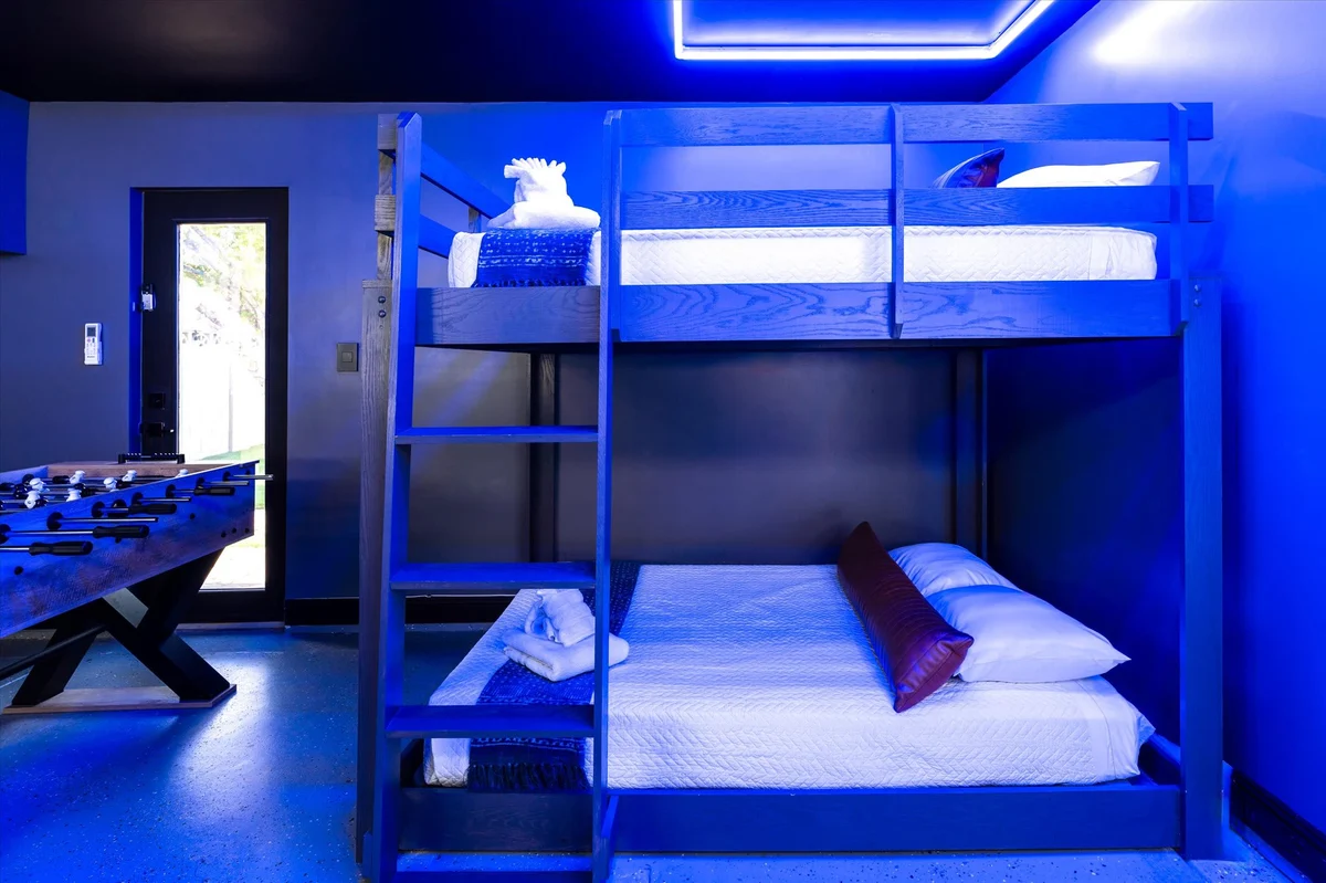 Bedroom image 1