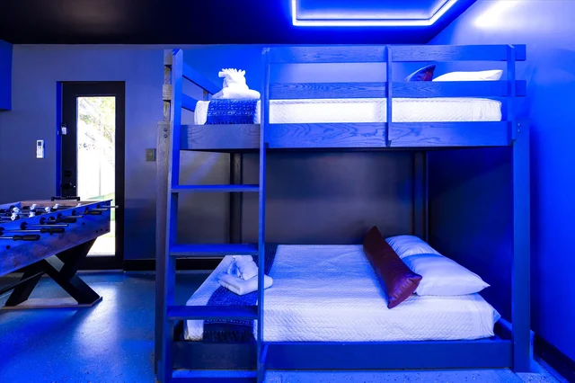 Bedroom image 1