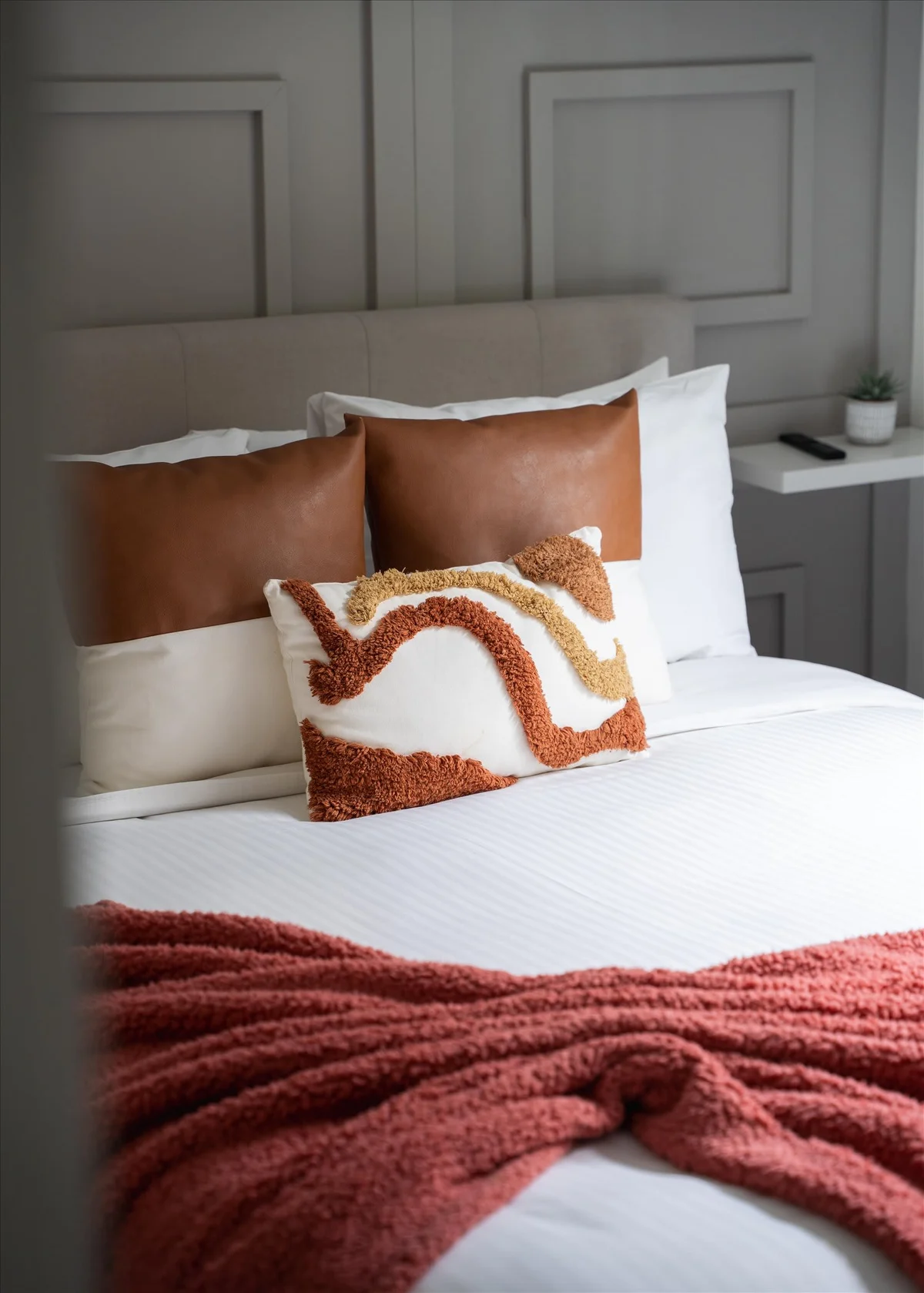 Bedroom image 1