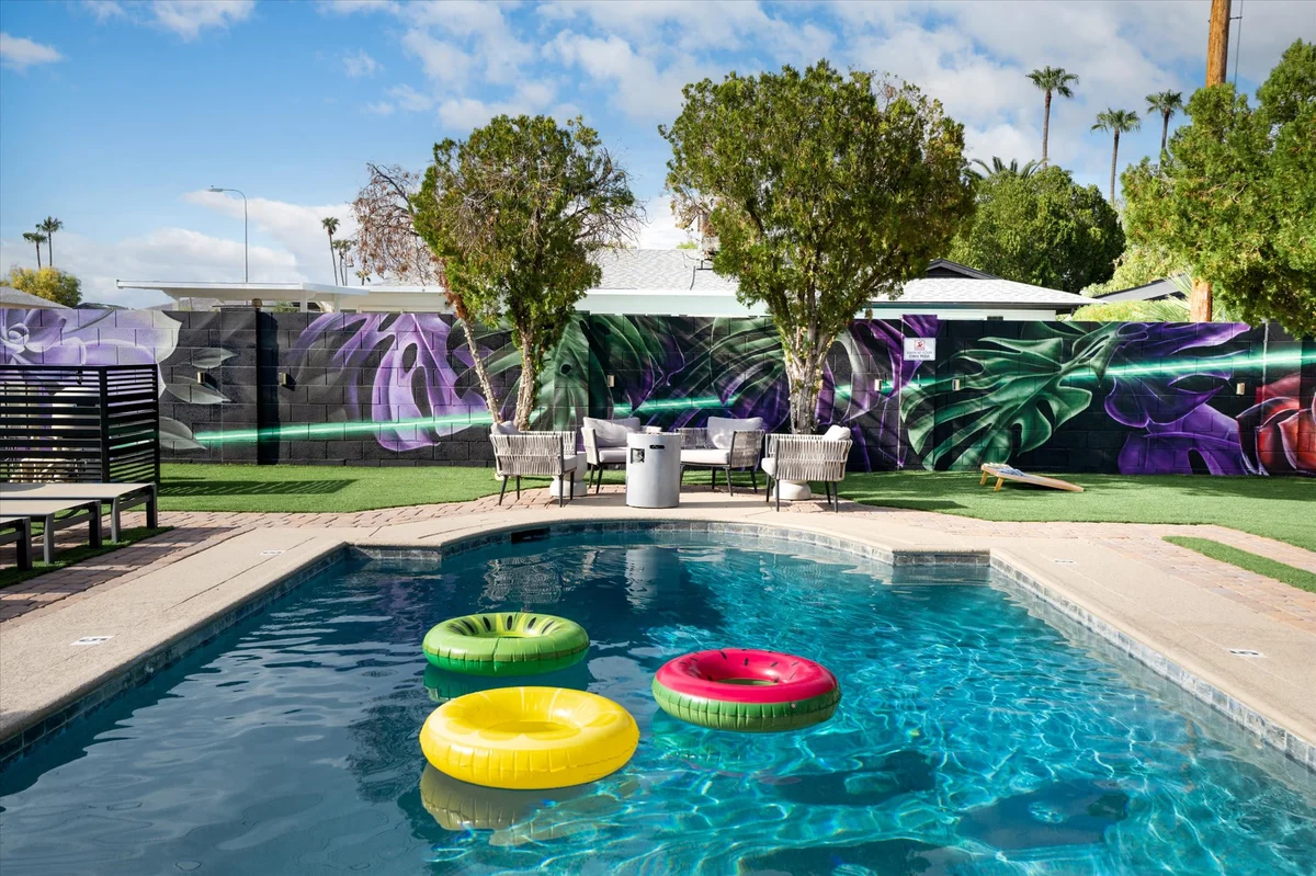 Home in Scottsdale property photo 3