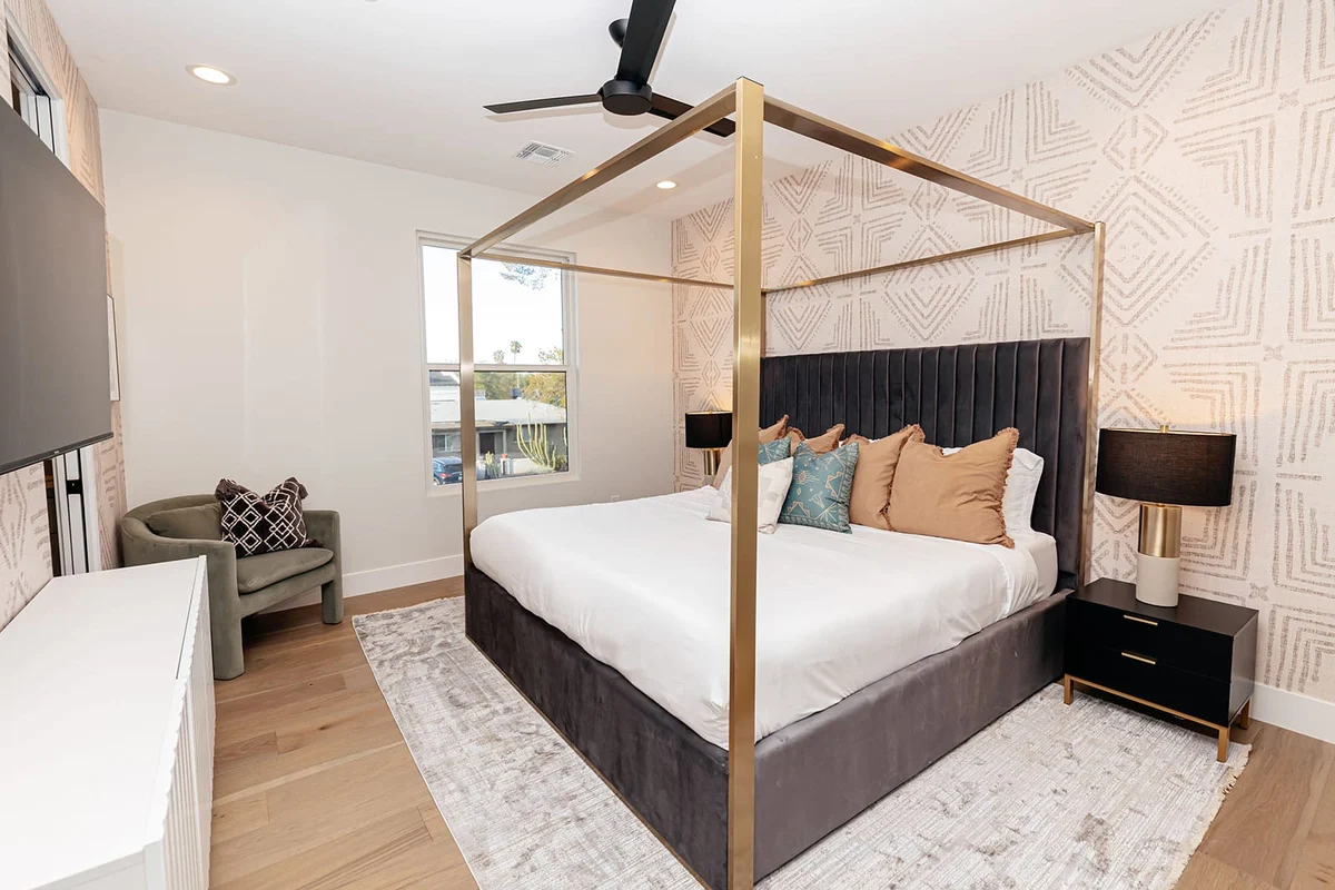 Bedroom image 1