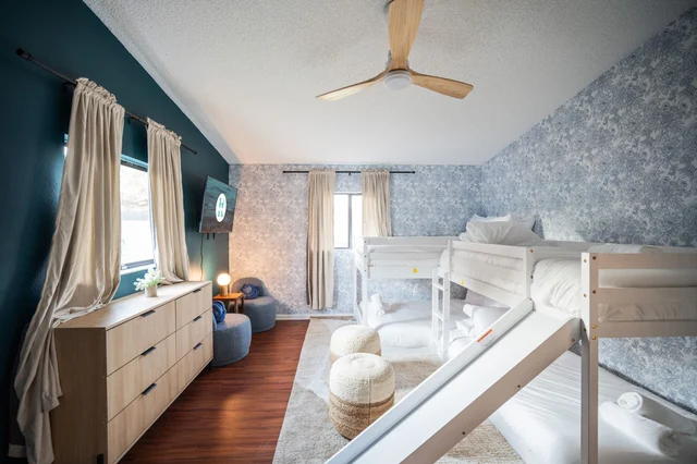 Bedroom image 1