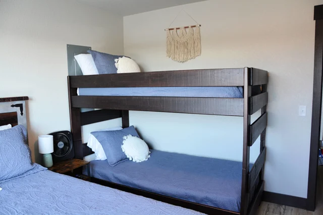 Bedroom image 1