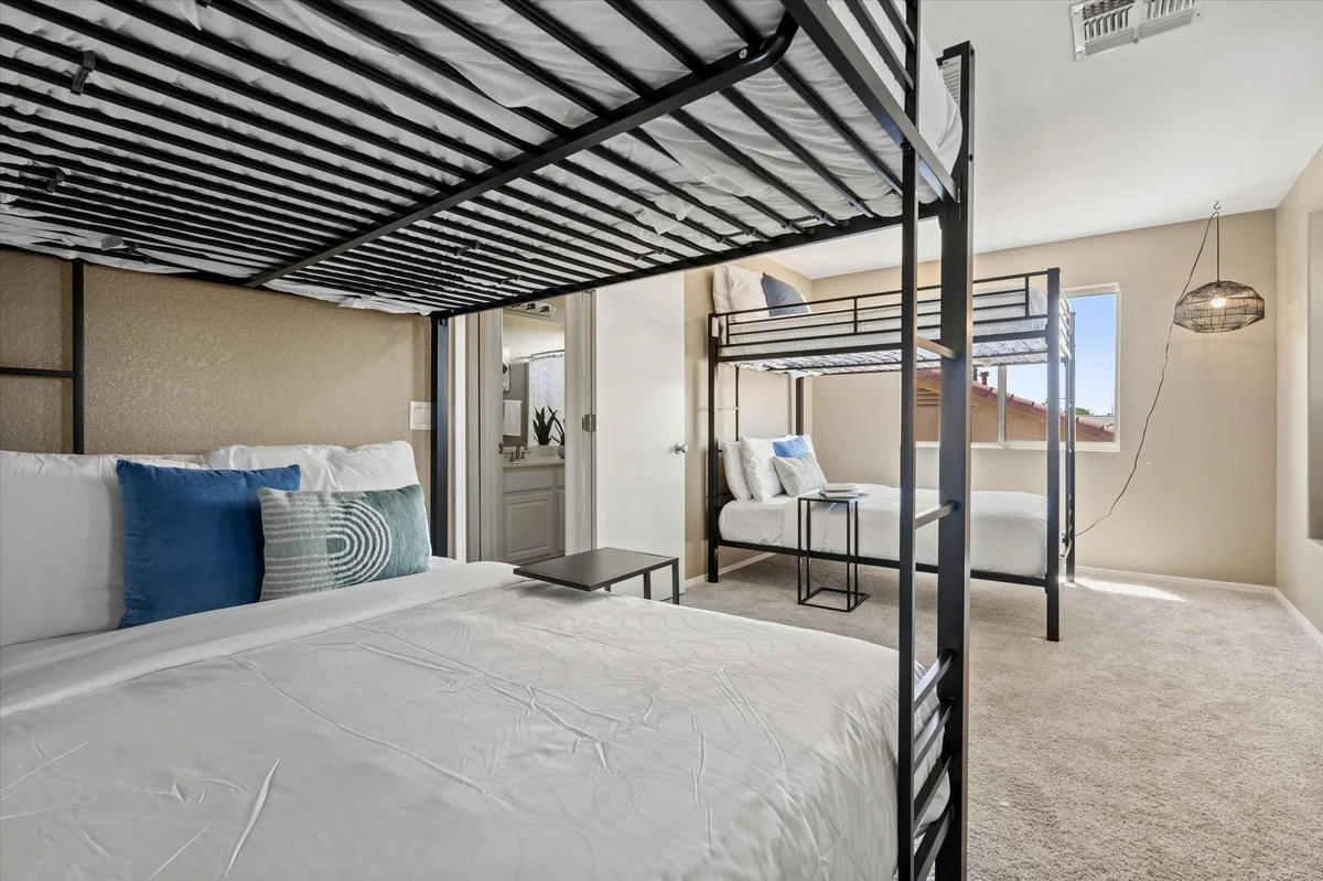 Bedroom image 1