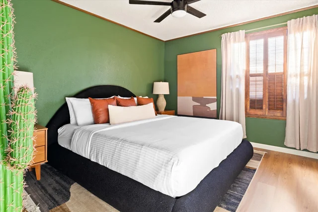 Bedroom image 1