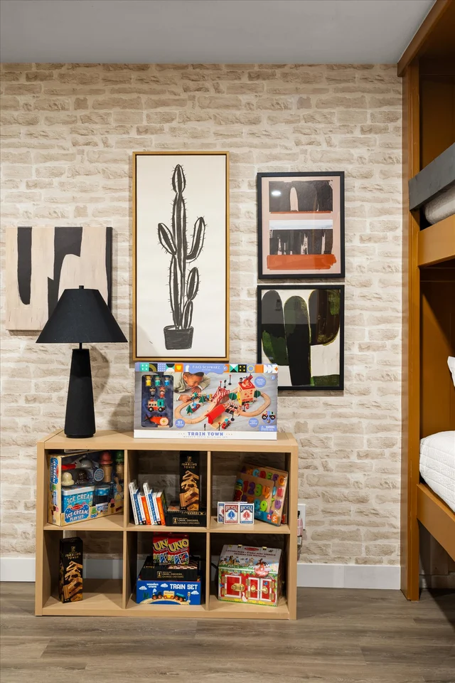 Bedroom image 1
