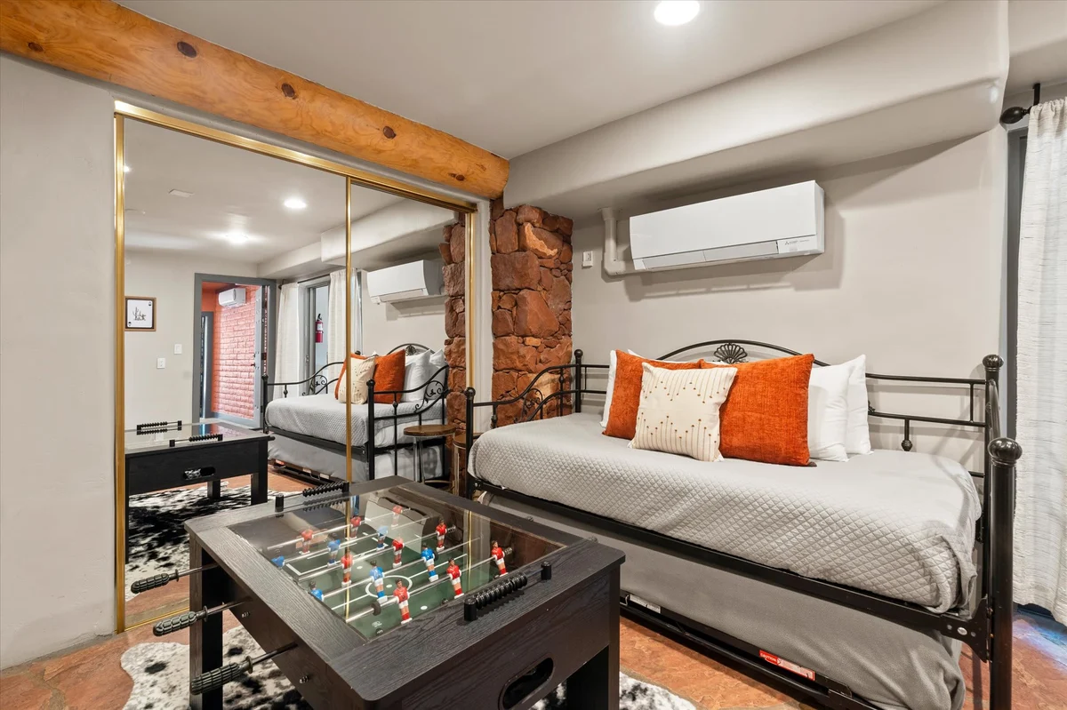 Bedroom image 1