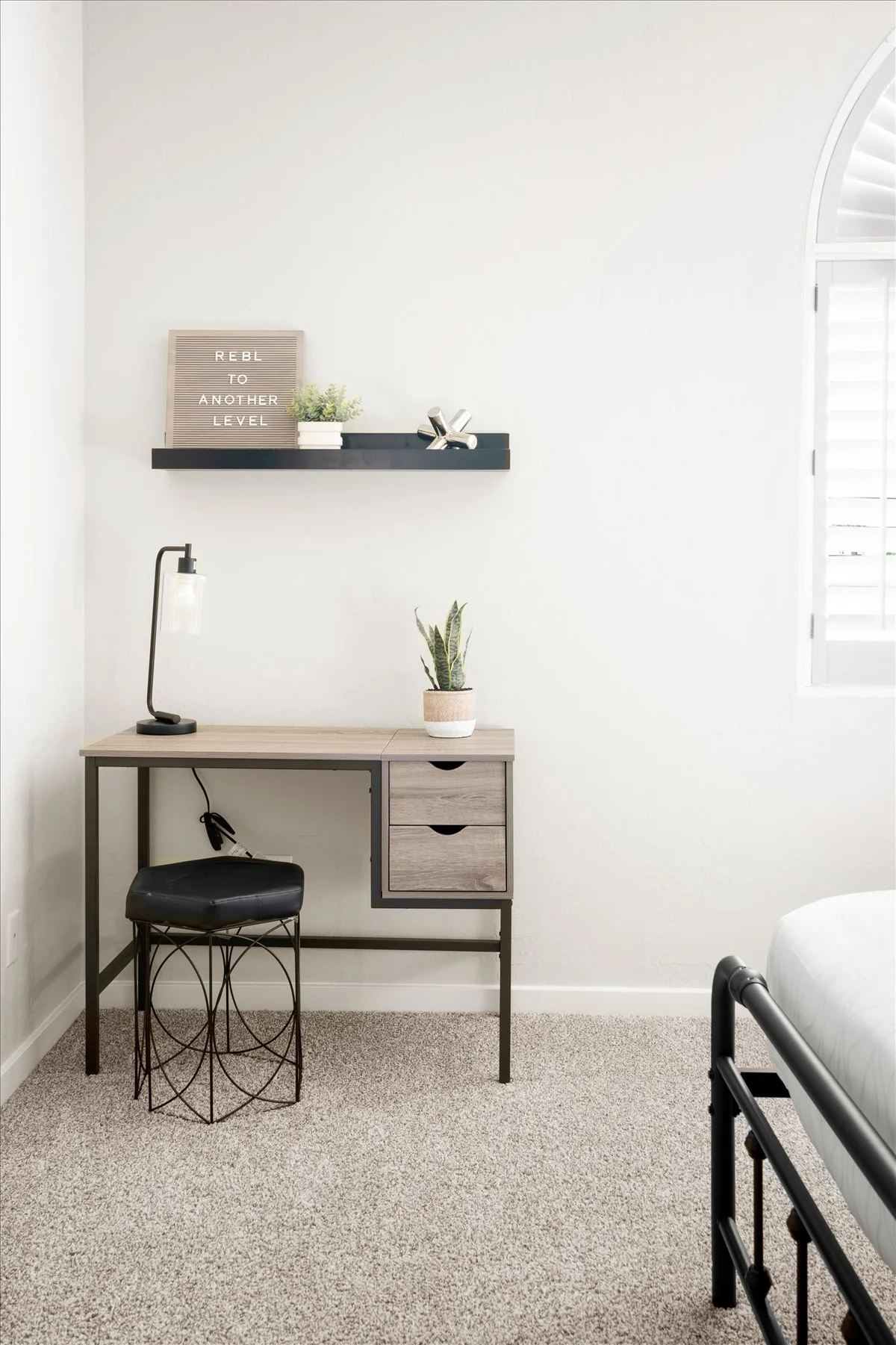 Bedroom image 1