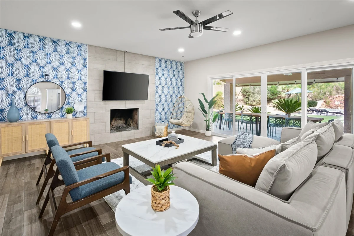 Home in Scottsdale property photo 3