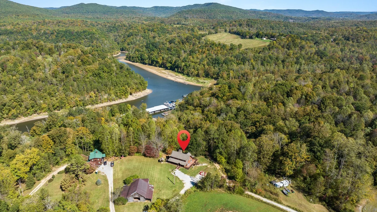 Property in Alpine property photo 2
