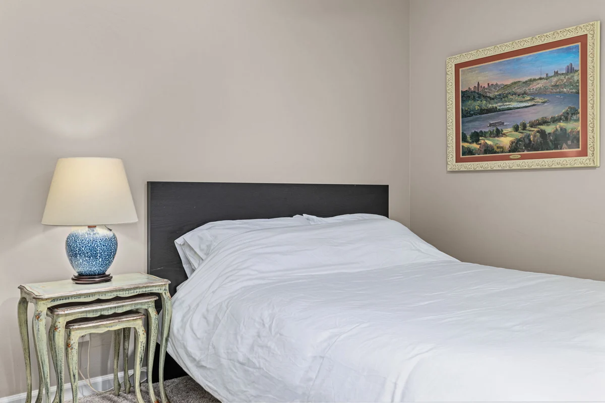 Bedroom image 1