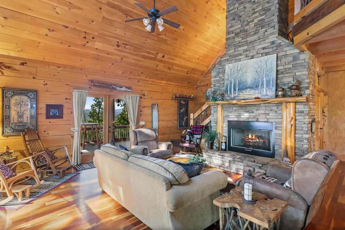 Views for Miles Outdoor Fireplace Hot Tub property photo 2