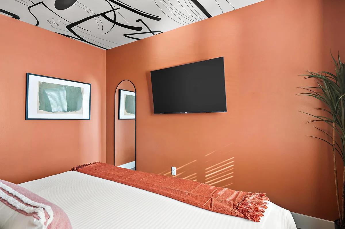 Bedroom image 1