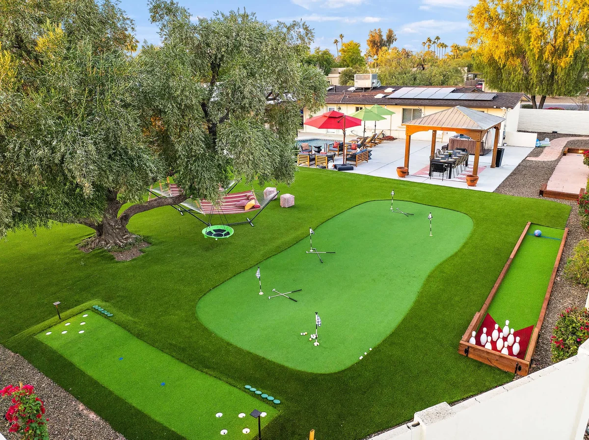 Home in Scottsdale property photo 3