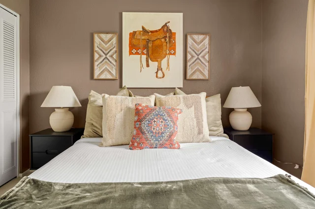 Bedroom image 1
