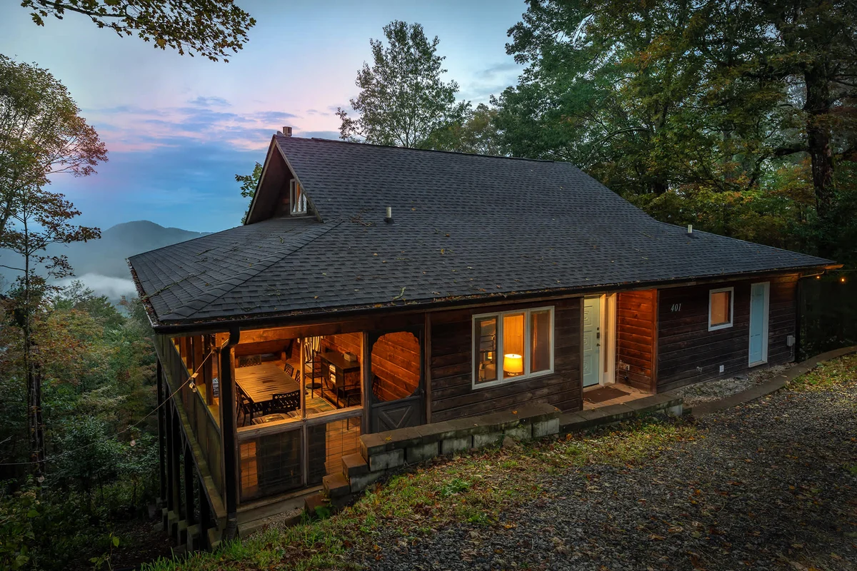 Home in Weaverville property photo 2