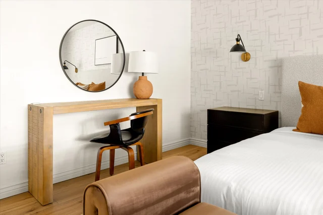Bedroom image 1